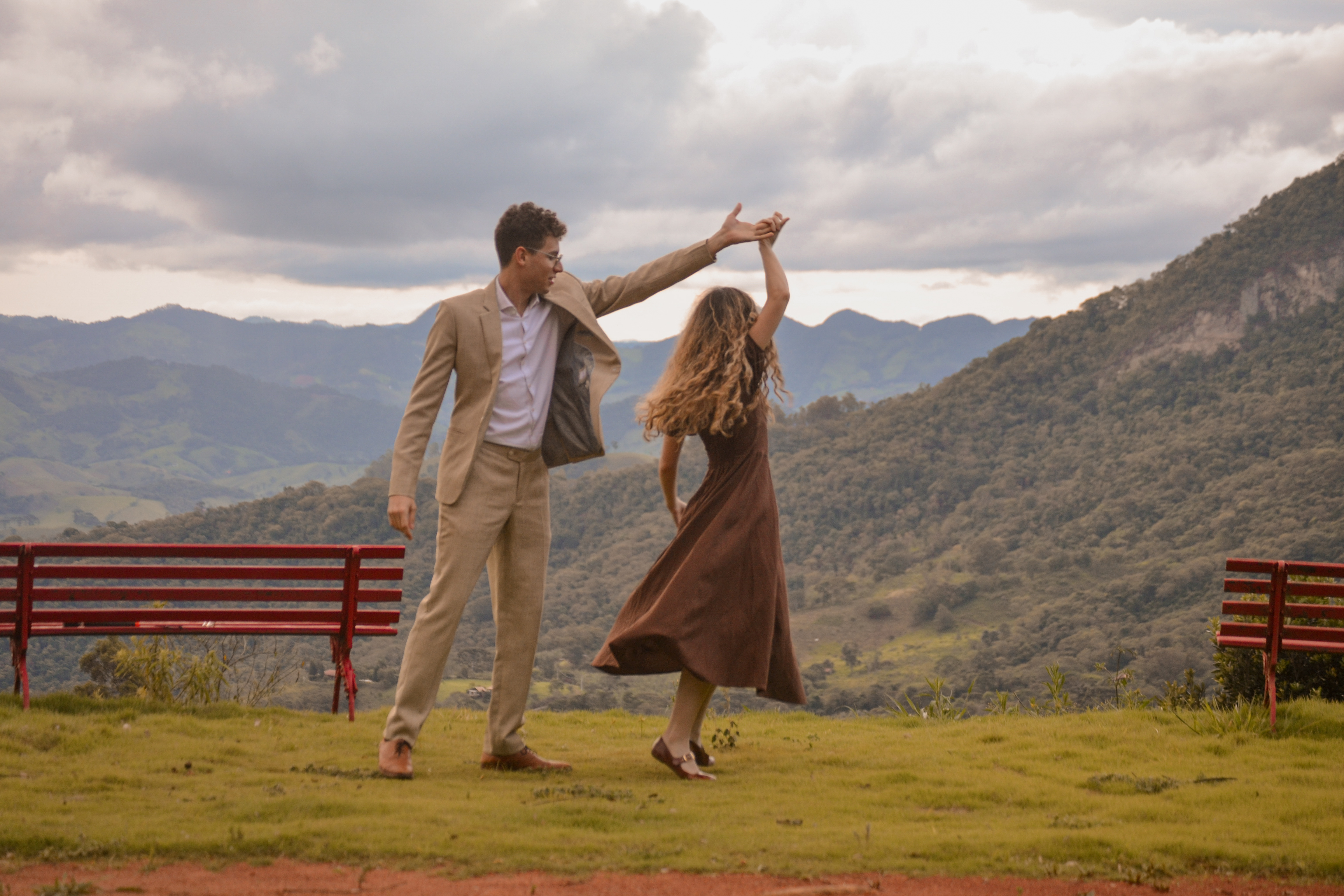 Dancing on the mountains 7